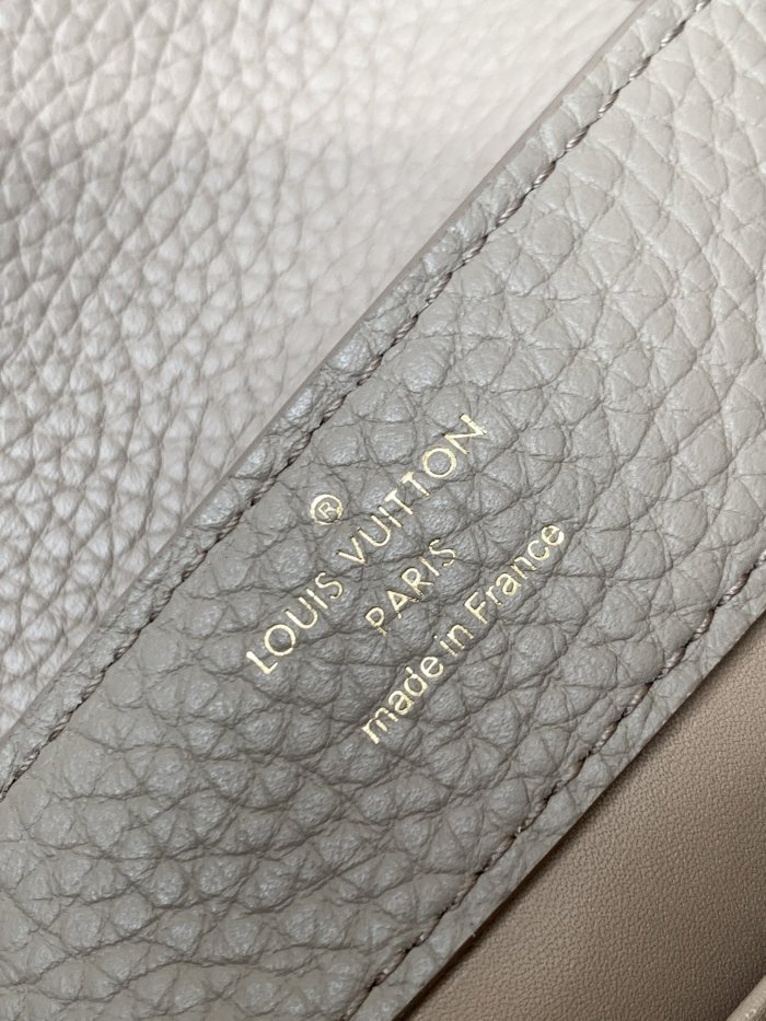 Handbag Louis Vuitton N80041 size 21 x 14 x 8