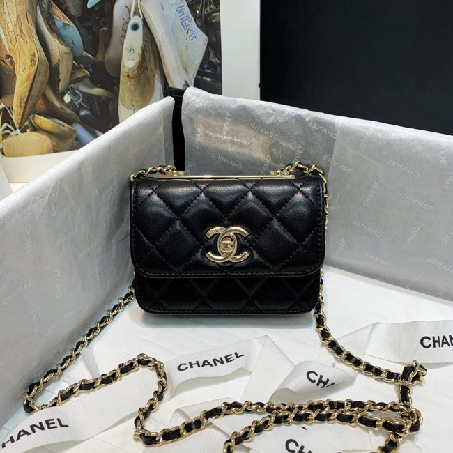 Handbag Chanel 82768 size 12.5 2.5 9 cm