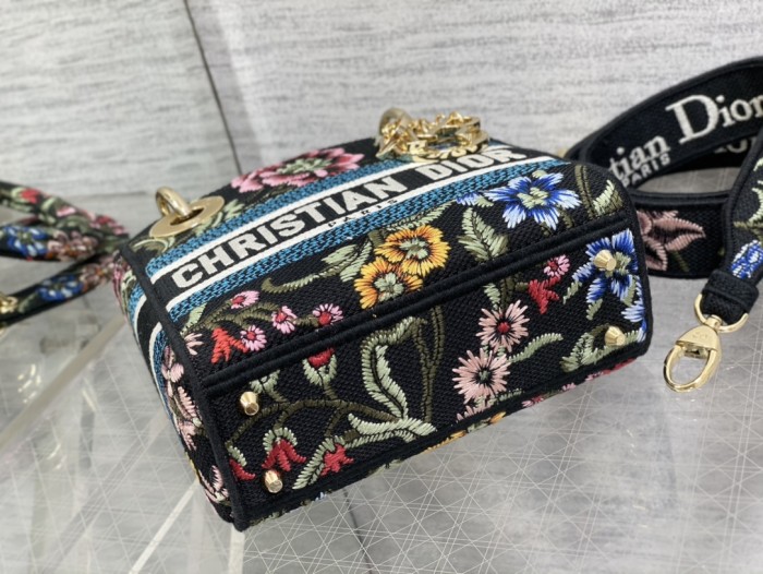 Handbag Dior size 17*7*15 cm