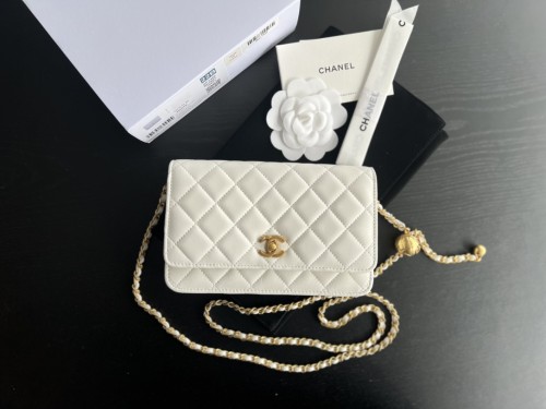 Handbag Chanel AP1450 size 19 cm