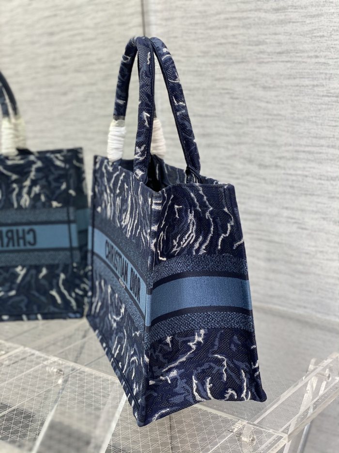 Handbag Dior size 36*18*28 cm