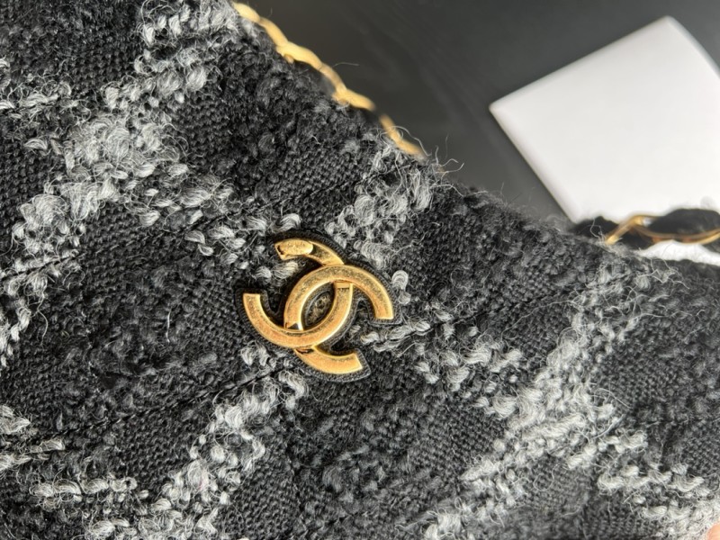 Handbag Chanel 3632 size 17.5cm24cm6 cm