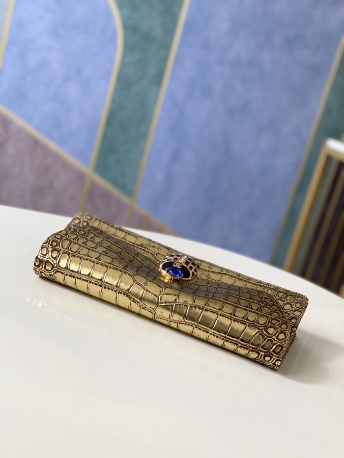 Handbag Chanel 6603 size 30.13.4 cm