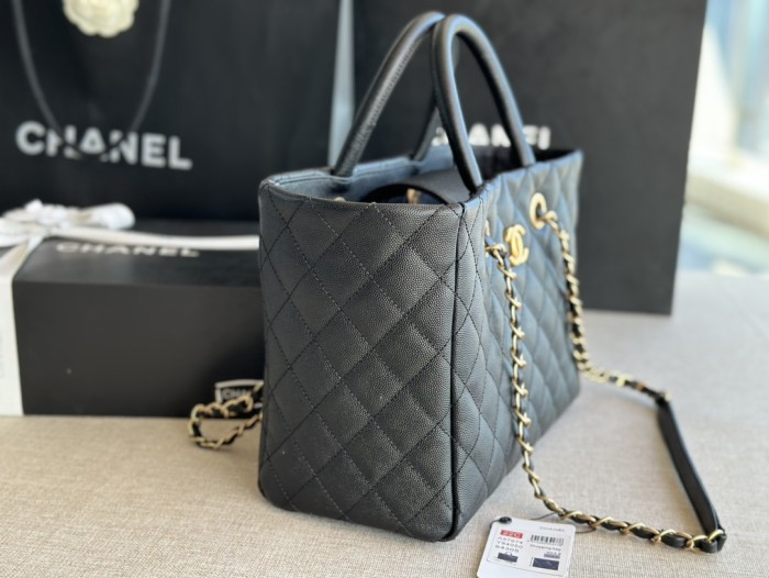 Handbag Chanel A93525 size 36X38X16 CM