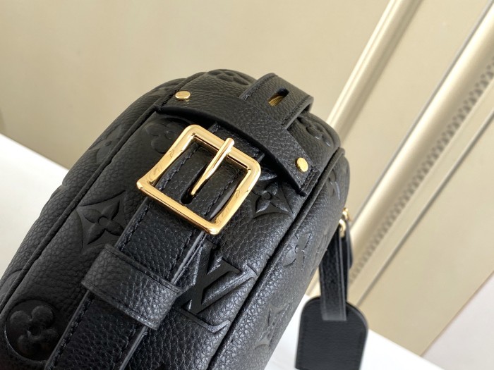 Handbag Louis Vuitton M45167 size 20x22.5x8 cm