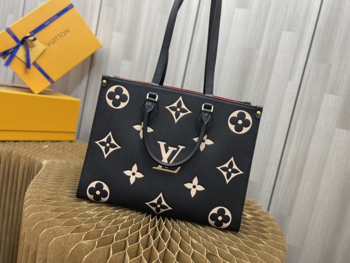 Handbag Louis Vuitton M45494 size 34x26x13 cm