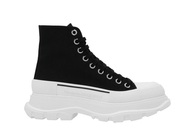Alexander McQueen Tread Slick Lace Up Boot Black White (W)