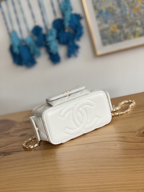 Handbag Chanel AP81231 size 10*17*8.5 cm