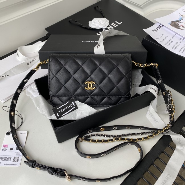 Handbag Chanel AP2548 size 12.3x19.2x3.5 cm