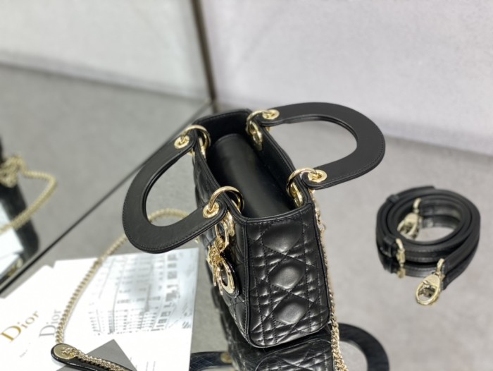 Handbag Dior size 17 cm