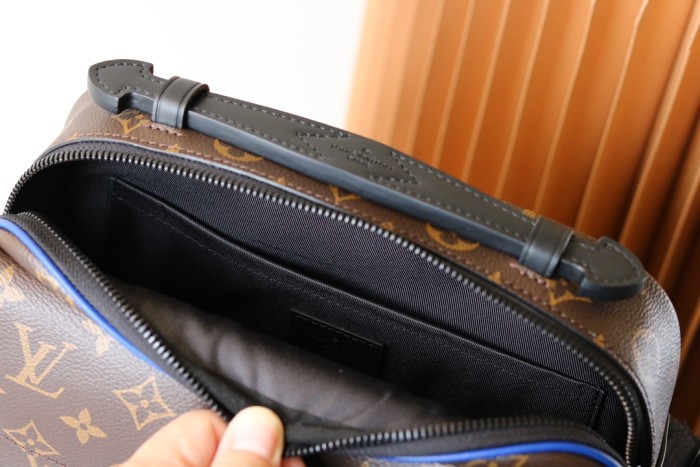 Handbag Louis Vuitton M45863 M45806 M58489 size:22x18x8cm