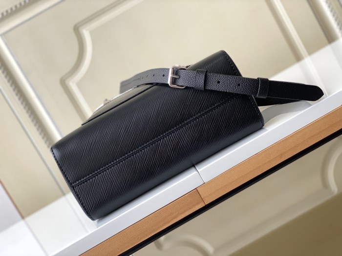 Handbag Louis Vuitton M59952 size 25 x 17 x 11 cm