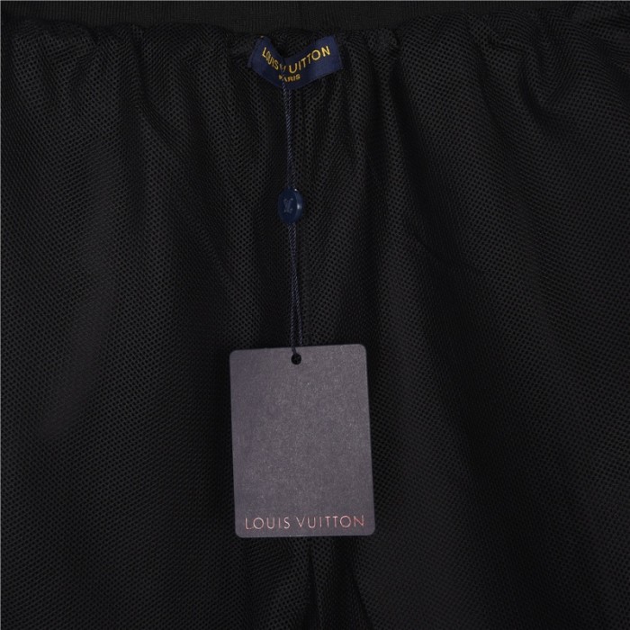 Clothes Louis Vuitton 212