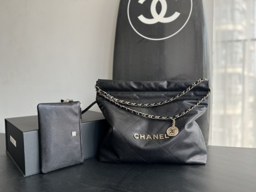 Handbag Chanel size 39cmx42cmx8 cm