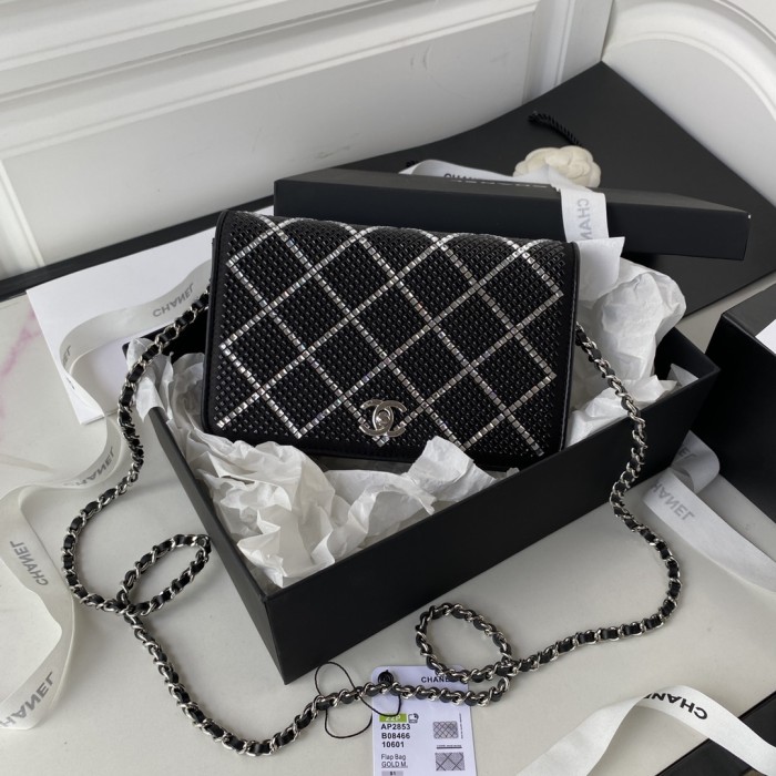 Handbag Chanel AP2853 size 19.2*12.3*3.5 cm.