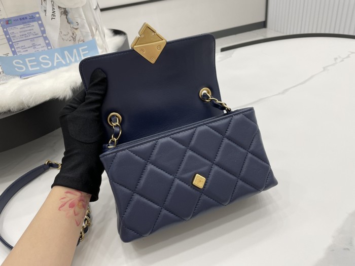 Handbag Chanel AS2633 size 18*7*12 cm