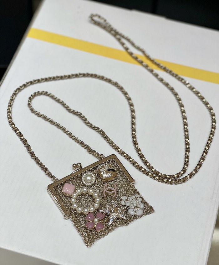 Handbag Chanel 2890 size 7*7 cm