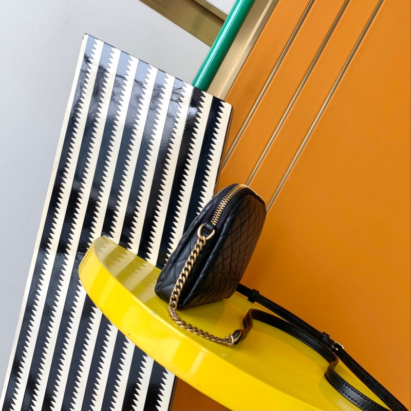 Handbags SAINT LAURENT 733667 size 19x3x3.5 cm