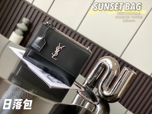 Handbags SAINT LAURENT 442906 size 22×8×16 cm