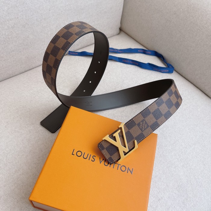 Louis Vuitton Belt 1 (width 4cm)