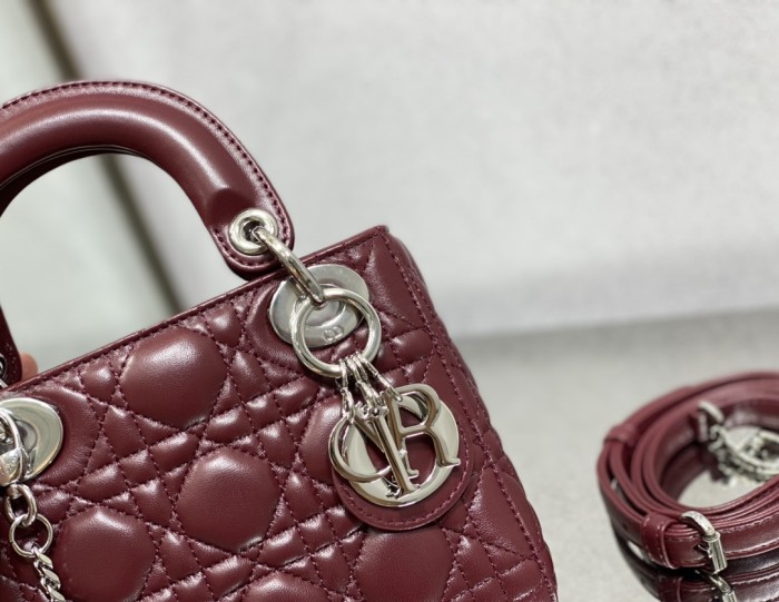 Handbag Dior size 17 cm