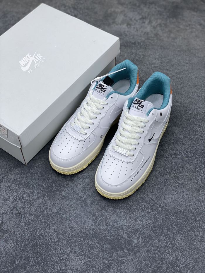 Nike Air Force 1 Low '07 LE Starfish