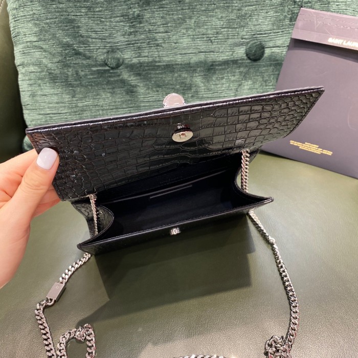 Handbags SAINT LAURENT 469390 size 23x16x6 cm