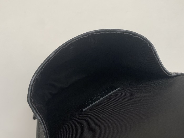 Handbag Louis Vuitton M45912 size 13.0 x 18.0 x 3.5 cm