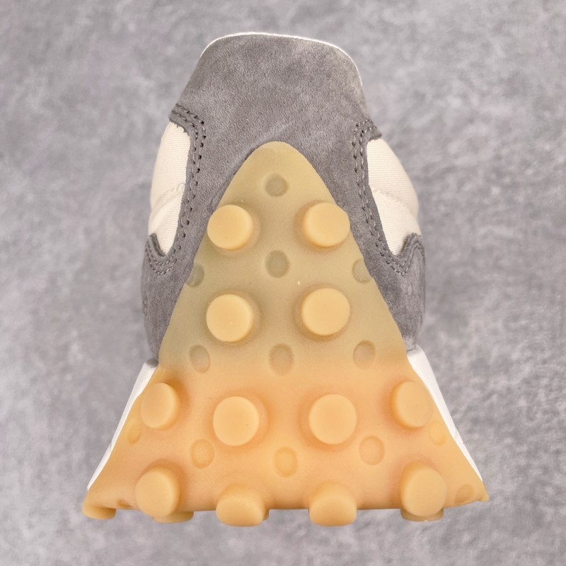 New Balance 327 Sneaker 12