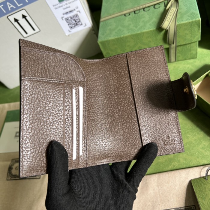 Handbag Gucci 598914 size 10.5*14.5 cm