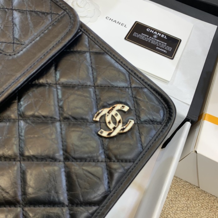 Handbag Chanel size 20*27*6 cm