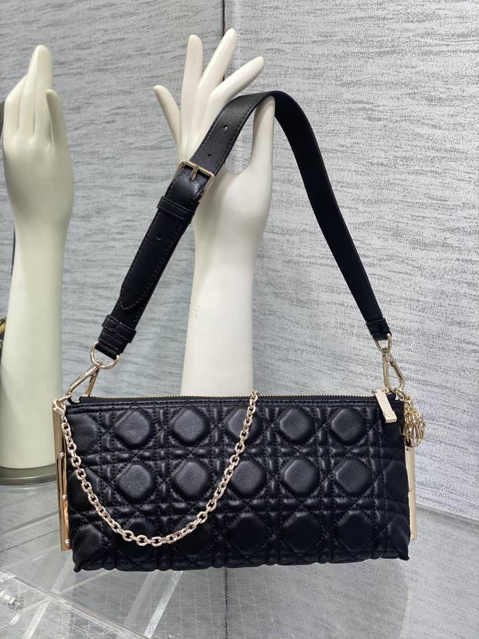 Handbag Dior size 27×12×5 cm