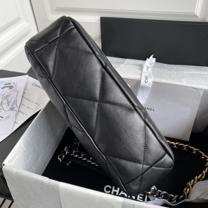 Handbag Chanel size 30 cm