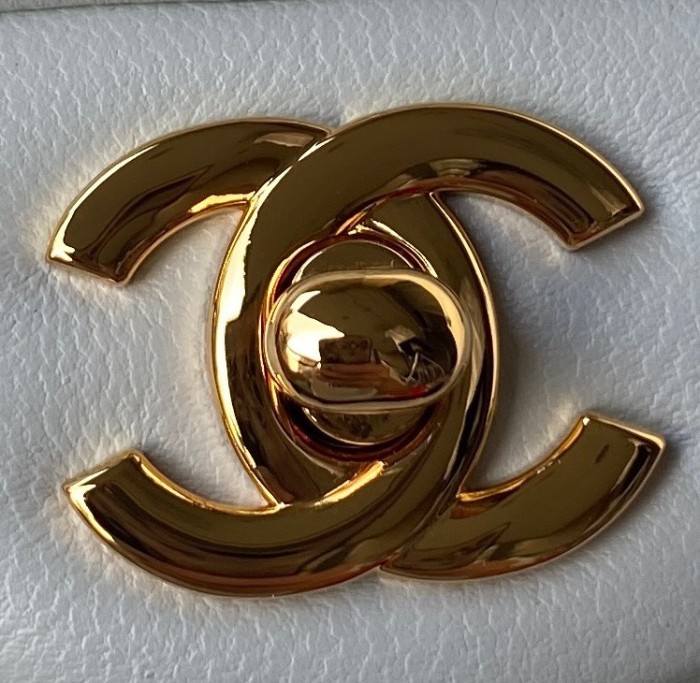 Handbag Chanel size 17 cm