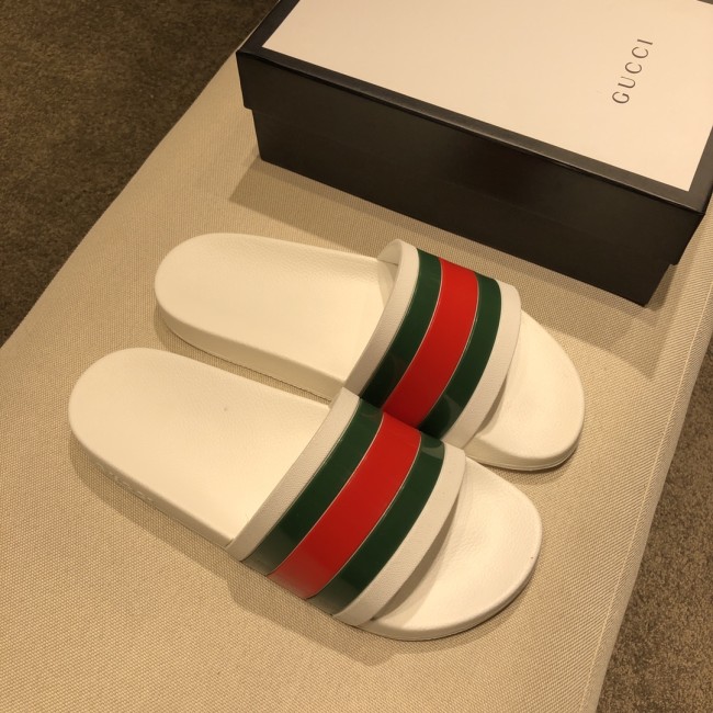 Gucci Slippers 33