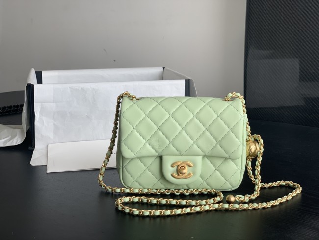 Handbag Chanel size 17 cm