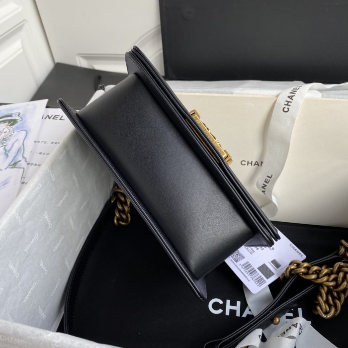 Handbag Chanel size 20 cm