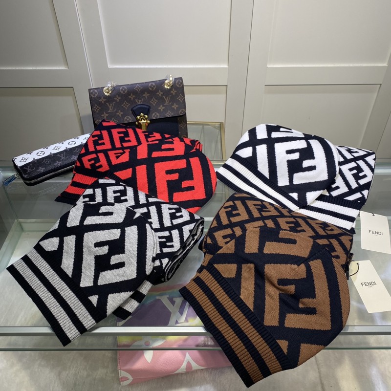 Hat & Scarf Fendi 1