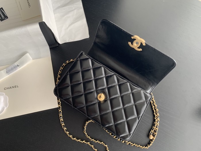 Handbag Chanel size 22 cm