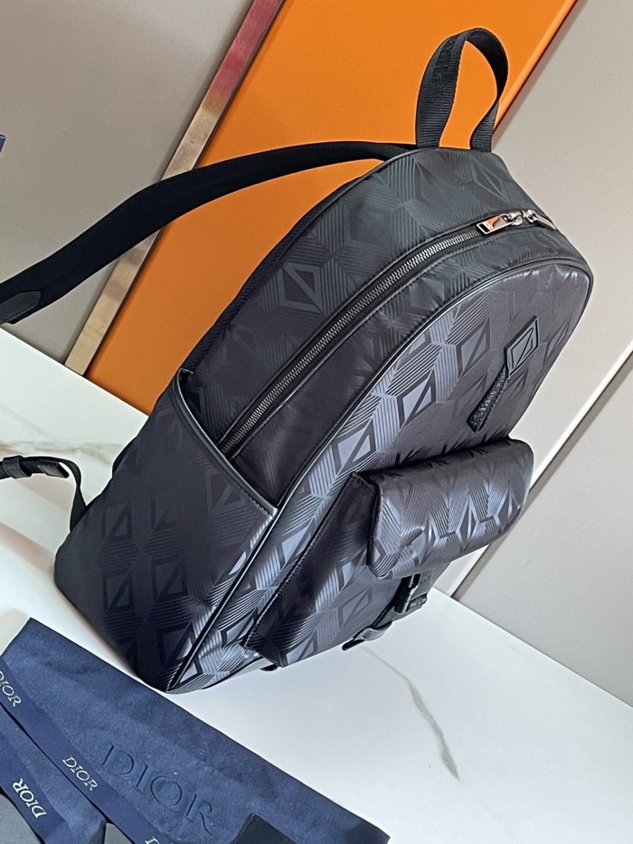 Handbag Dior size 30 x 42 x 14.5 cm