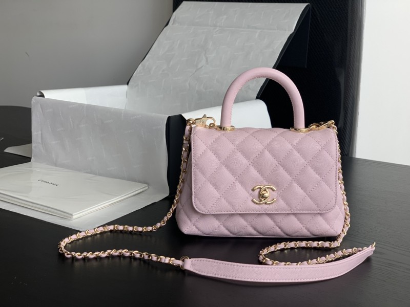 Handbag Chanel 2215 size 19 cm