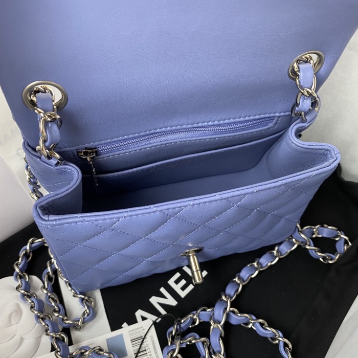 Handbag Chanel size 17 cm