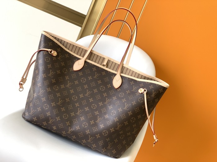 Handbag Louis Vuitton M41359 M40995 M40990 size 29 x 21 x 12cm,31 x 28 x 14cm,39.0 x 32.0 x 19.0cm