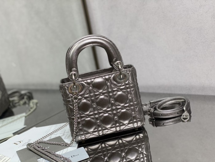 Handbag Dior size 17 cm