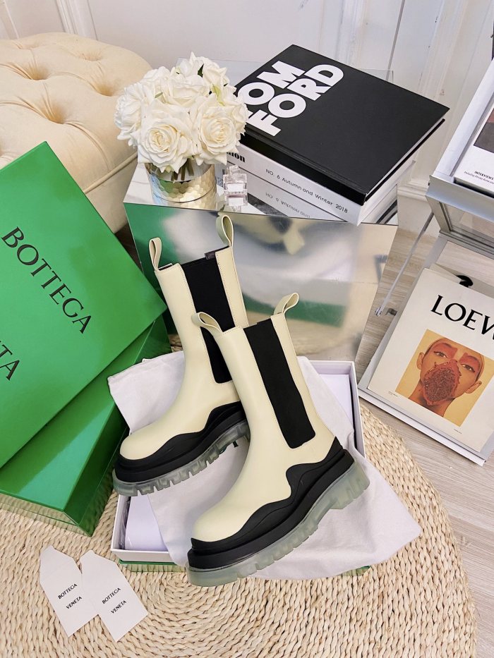 Bottega Veneta Boots 32