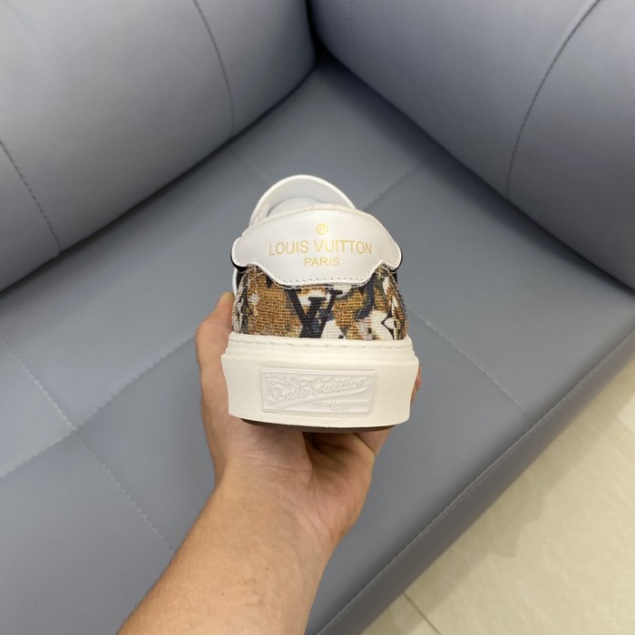 Louis Vuitton Monogram Denim sneaker 26