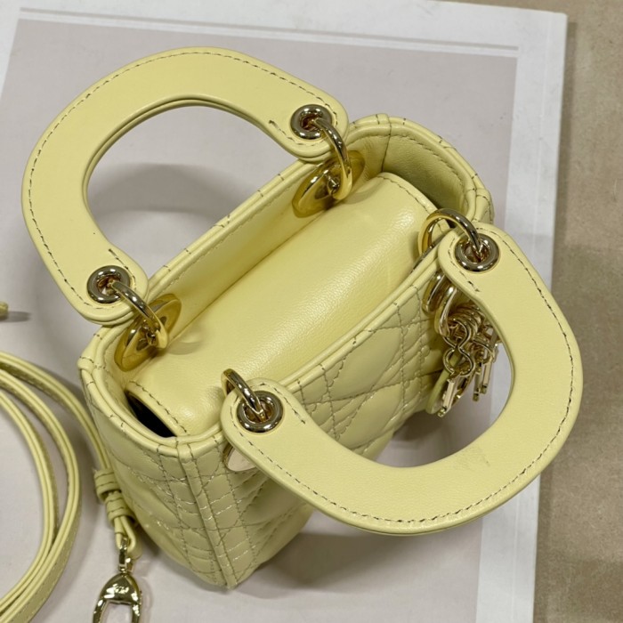 Handbag Dior 6601 size 12*10*5 cm