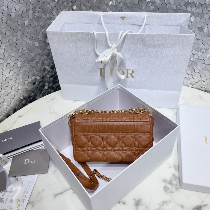 Handbag Dior size 20 x 12 x 7 cm