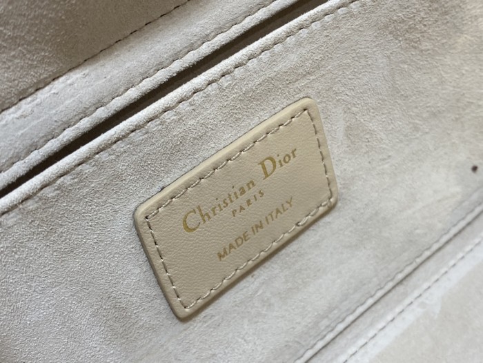 Handbag Dior size 26*6*14 cm