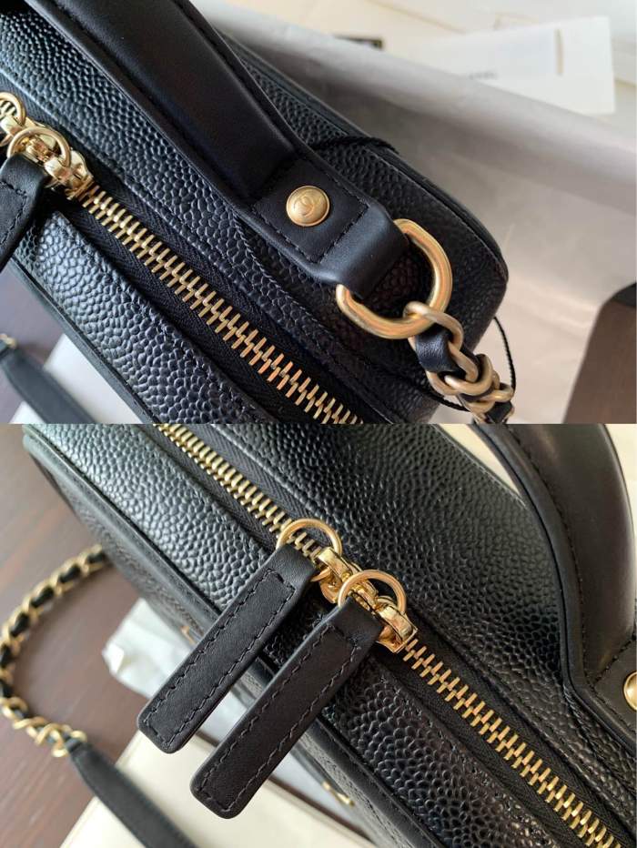 Handbag Chanel size 21 cm